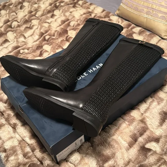 Cole Haan ABI STRETCH STRIPBOOT SIZE 61/2B - Picture 2 of 4